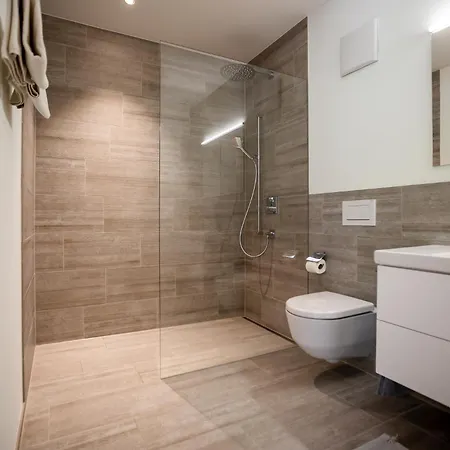 Luxury With Mountain Views In