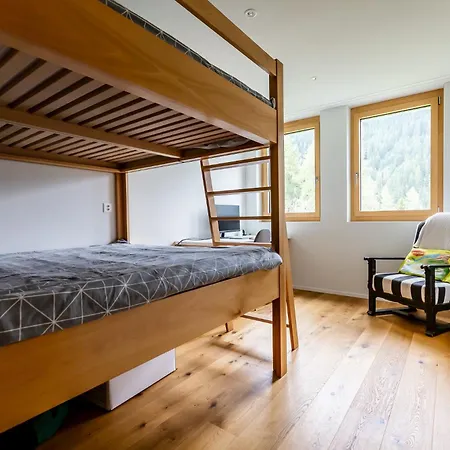 Luxury With Mountain Views In דאבוס