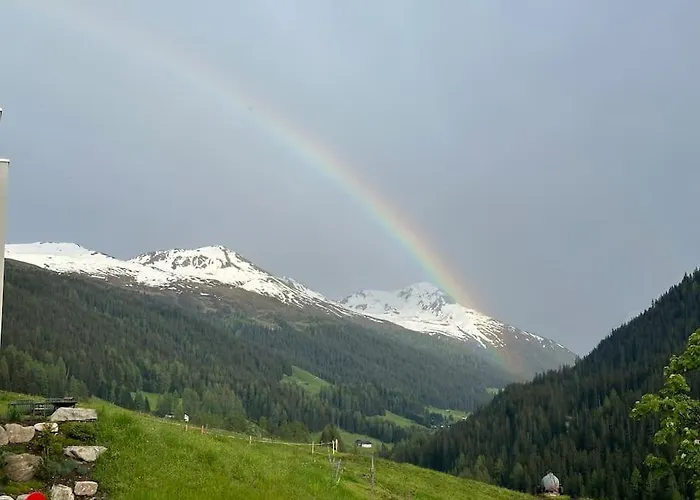 Dom wakacyjny Luxury With Mountain Views In *